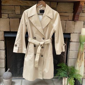 Banana Republic Mac/trench coat